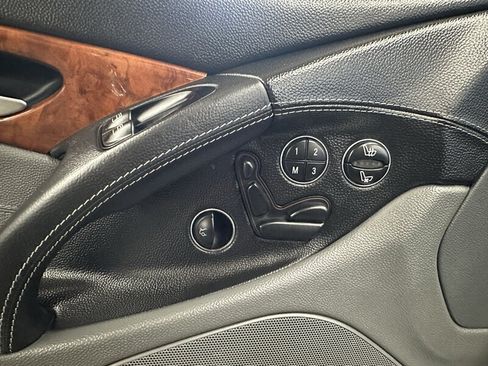Used 2005 Mercedes-Benz SL 55 AMG image 29
