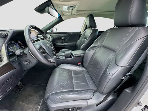Used 2019 Lexus ES 350 w/ Accessory Package FWD image 13