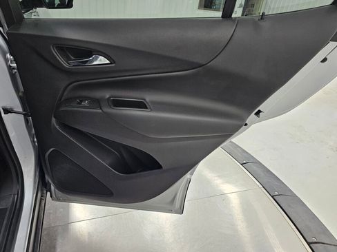 Used 2022 Chevrolet Equinox LT image 39