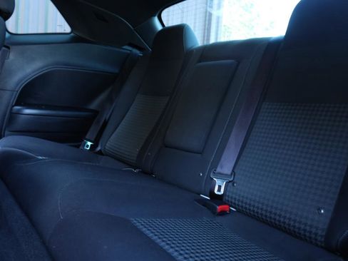 Used 2019 Dodge Challenger R/T w/ Driver Convenience Group image 15