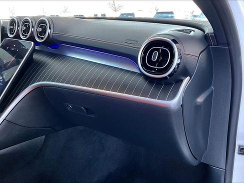 Used 2024 Mercedes-Benz C 300 Sedan image 18