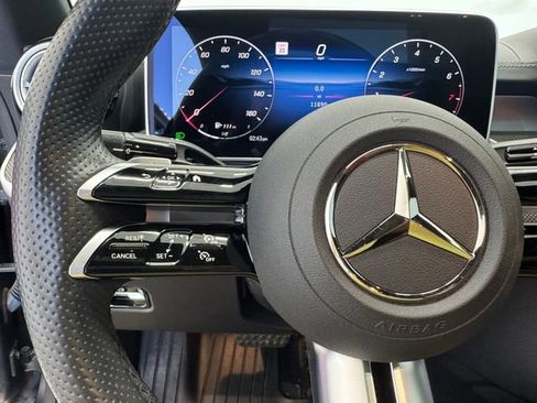 Used 2024 Mercedes-Benz CLE 300 4MATIC Coupe image 22