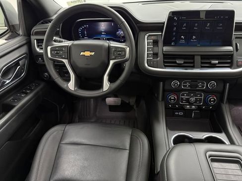 Used 2024 Chevrolet Tahoe LT w/ Luxury Package RWD image 31
