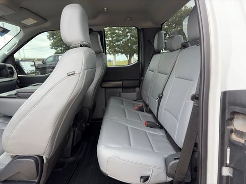 Used 2022 Ford F150 XL w/ Equipment Group 101A High RWD image 8