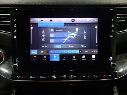 Used 2022 Jeep Wagoneer Series III AWD/4WD image 30
