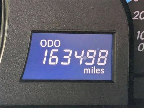 Used 2012 Toyota Camry LE image 8