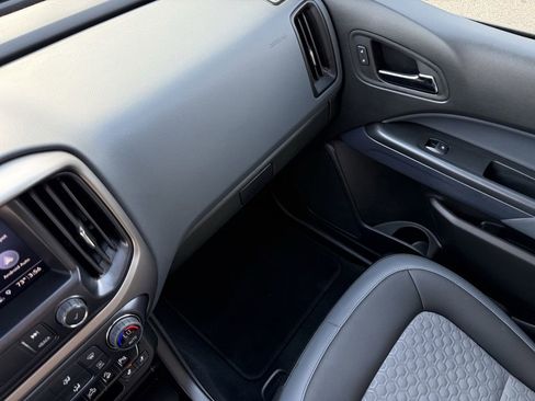 Used 2022 Chevrolet Colorado Z71 image 33