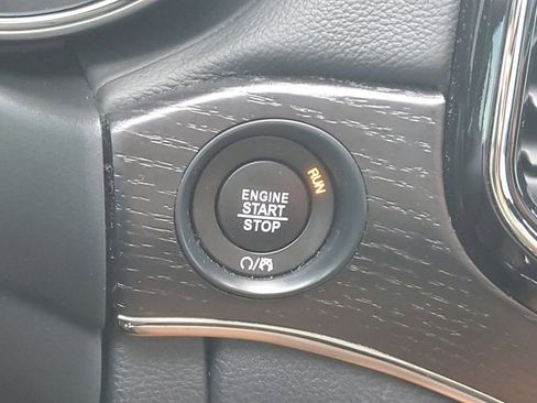 Used 2020 Jeep Grand Cherokee High Altitude AWD/4WD image 25
