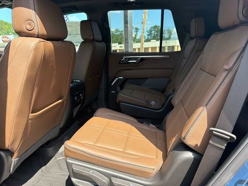 New 2026 Chevrolet Tahoe High Country AWD/4WD image 17