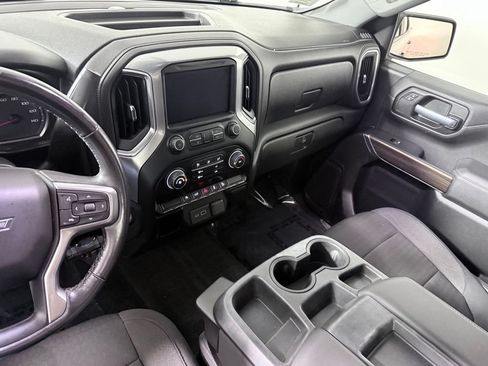 Used 2020 Chevrolet Silverado 1500 LT Trail Boss AWD/4WD image 17