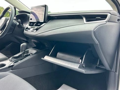 Used 2023 Toyota Corolla LE w/ LE Convenience Package FWD image 25