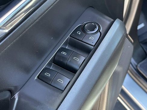 Used 2023 Chevrolet Colorado LT w/ LT Convenience Package II AWD/4WD image 27