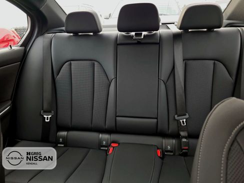 Used 2026 BMW 330i xDrive Sedan image 23