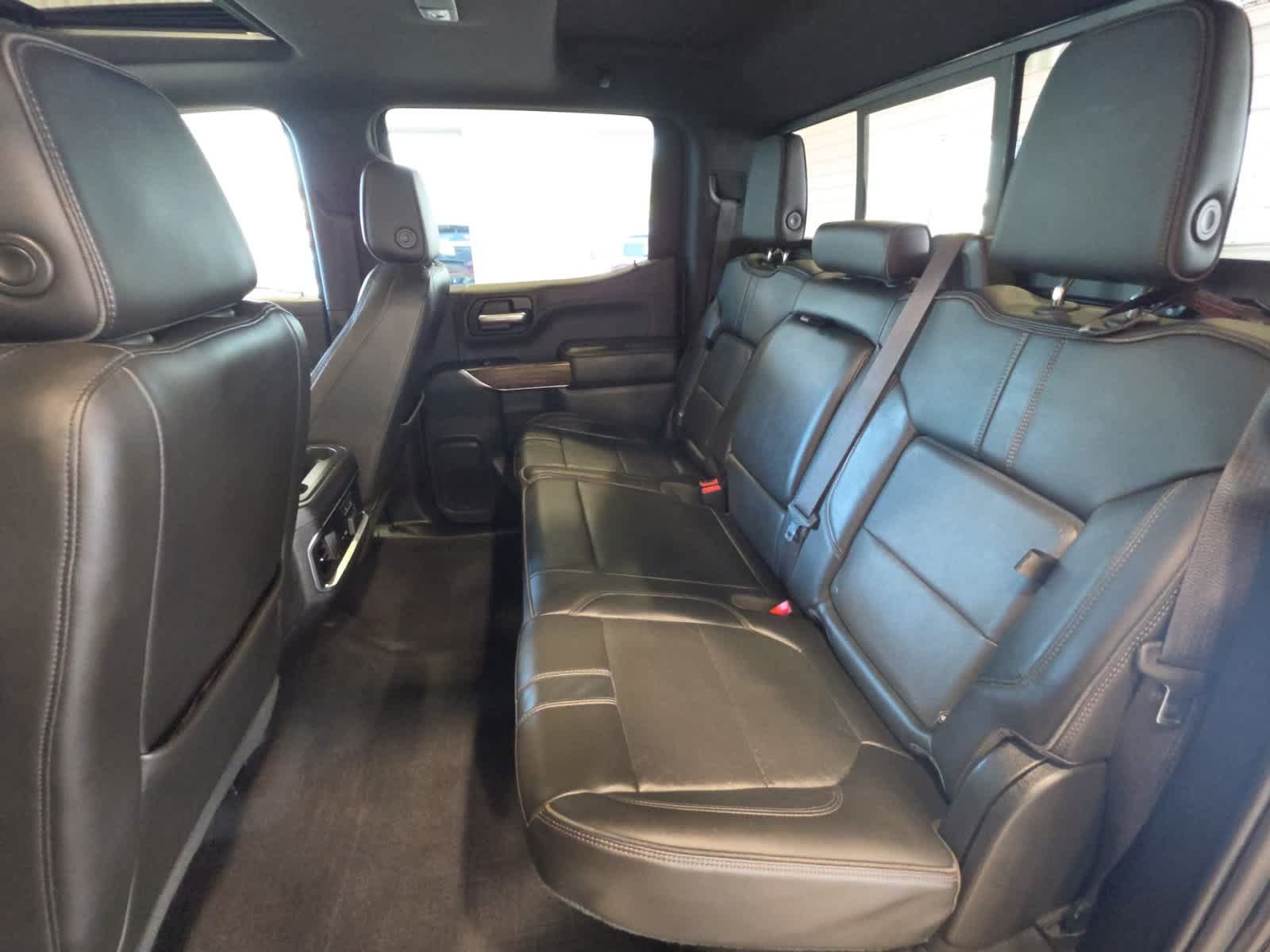 Used 2019 Chevrolet Silverado 1500 High Country AWD/4WD image 33