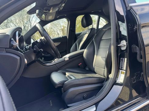 Used 2018 Mercedes-Benz C 300 4MATIC Sedan image 10