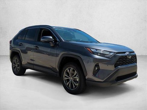 Used 2023 Toyota RAV4 XLE Premium AWD/4WD image 3