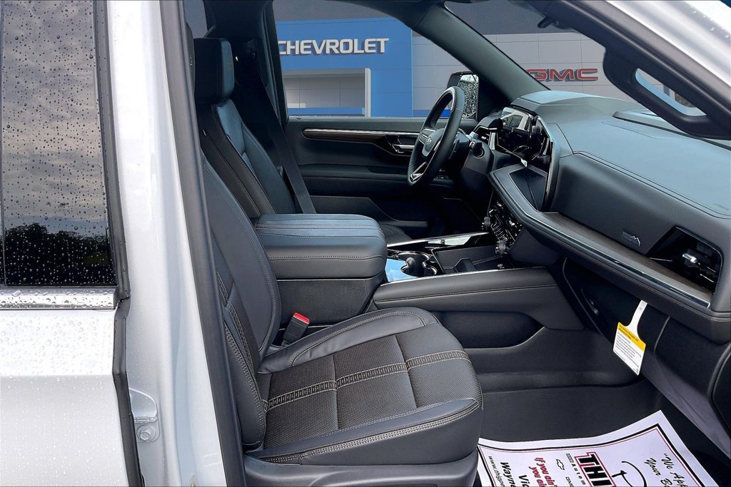 New 2026 Chevrolet Tahoe High Country AWD/4WD image 9