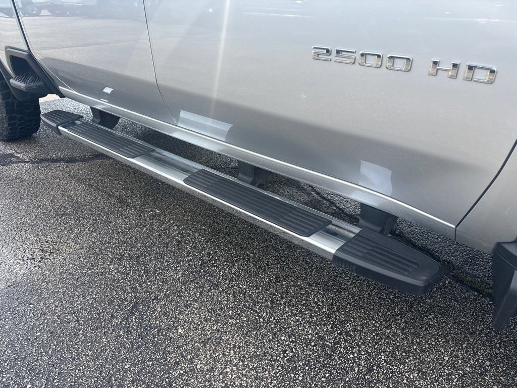 Used 2022 Chevrolet Silverado 2500 LTZ w/ Gooseneck/5TH Wheel Package AWD/4WD image 12