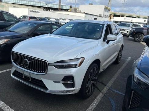 Certified 2023 Volvo XC60 B6 Ultimate image 2