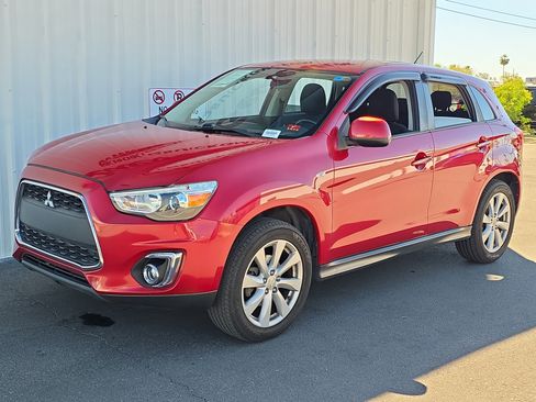 Used 2015 Mitsubishi Outlander Sport ES image 3