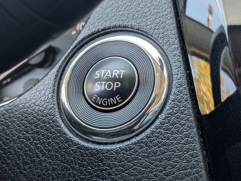 Used 2022 Nissan Rogue Sport SV image 26