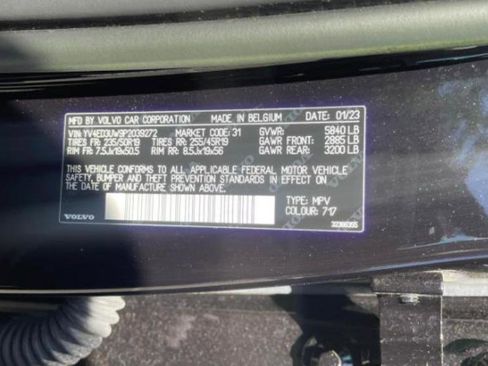 Used 2023 Volvo XC40 Recharge Plus AWD/4WD image 2