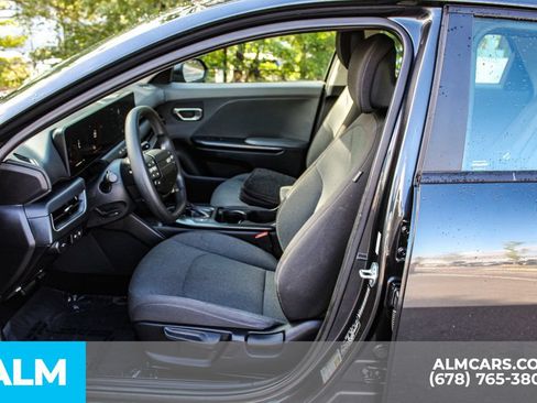 Used 2025 Kia K4 FWD image 17