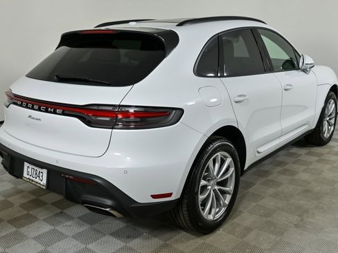 Certified 2025 Porsche Macan image 29