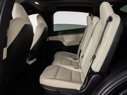 Used 2023 Tesla Model X AWD/4WD image 19