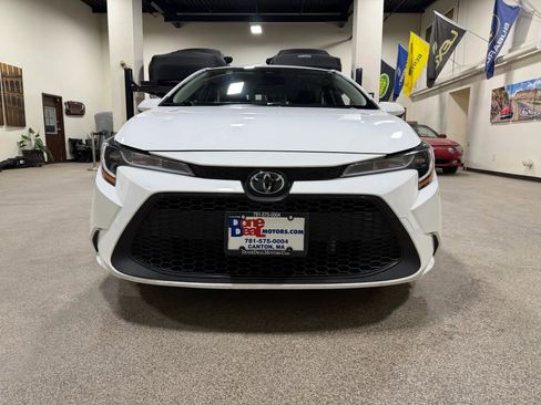 Used 2021 Toyota Corolla LE w/ Carpet Mat Package (TMS) image 2