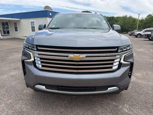 Used 2022 Chevrolet Tahoe High Country RWD image 3