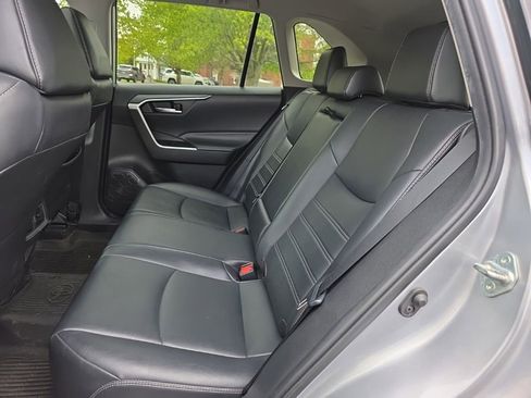 Used 2021 Toyota RAV4 XLE Premium AWD/4WD image 22