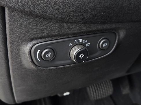 Used 2020 Chevrolet Equinox LT FWD image 23