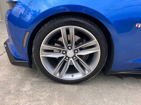 Used 2017 Chevrolet Camaro SS image 34