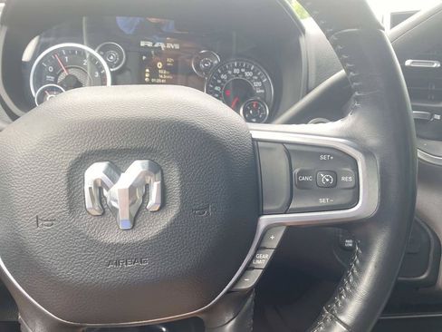 Used 2024 RAM 2500 Big Horn AWD/4WD image 34