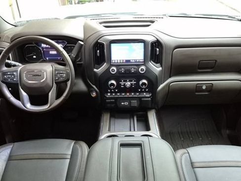 Used 2022 GMC Sierra 3500 Denali w/ Denali Ultimate Package AWD/4WD image 28