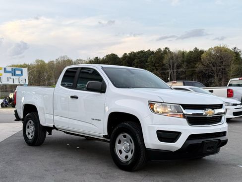 Used 2017 Chevrolet Colorado W/T w/ WT Convenience Package RWD image 8