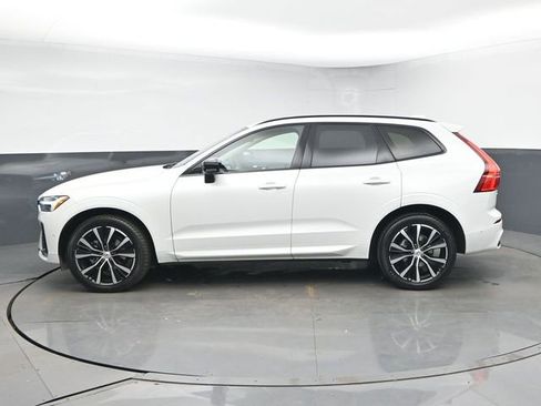 Used 2023 Volvo XC60 B5 Plus w/ Climate Package image 5
