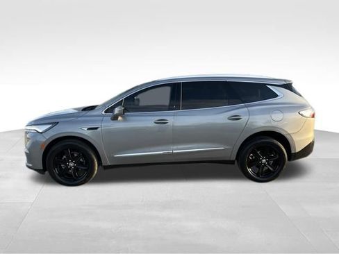 Used 2023 Buick Enclave Essence w/ Experience Buick Package image 4