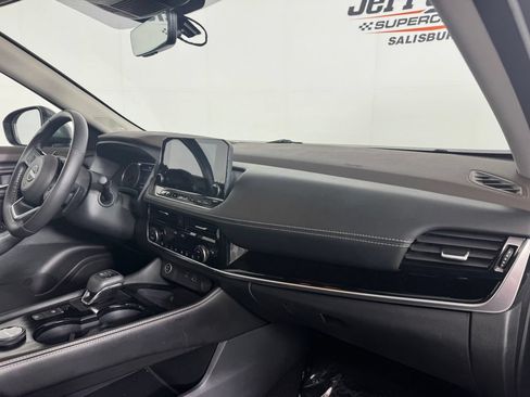 Used 2023 Nissan Rogue SL w/ SL Premium Package AWD/4WD image 35