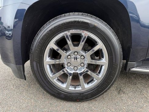 Used 2020 GMC Yukon Denali image 9