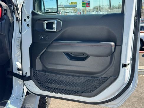 Used 2022 Jeep Wrangler Unlimited Rubicon w/ LED Lighting Group image 40