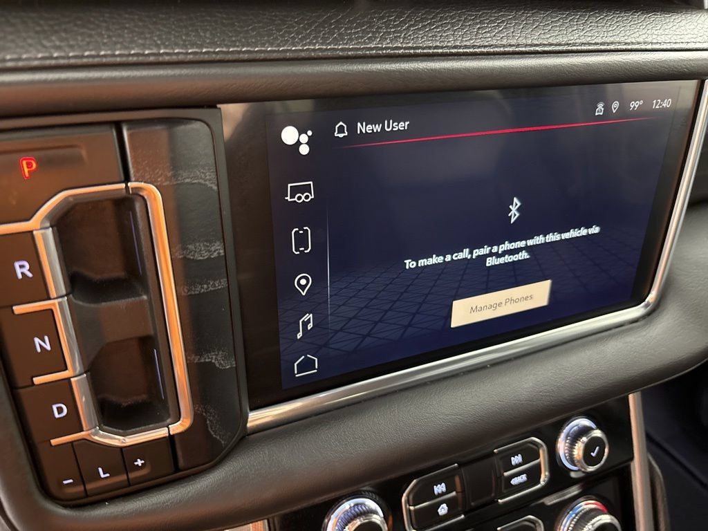 Used 2024 GMC Yukon XL Denali AWD/4WD image 39