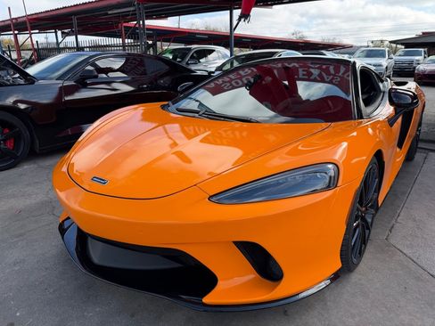Used 2020 McLaren GT image 11