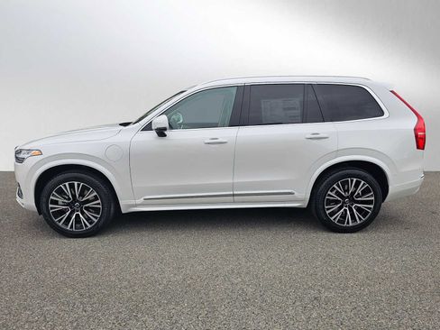 Used 2025 Volvo XC90 T8 Plus w/ Protection Package Premier image 2