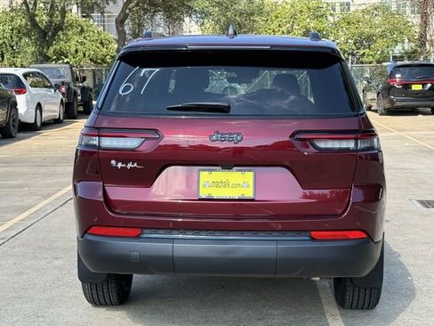 New 2025 Jeep Grand Cherokee L Altitude RWD image 6