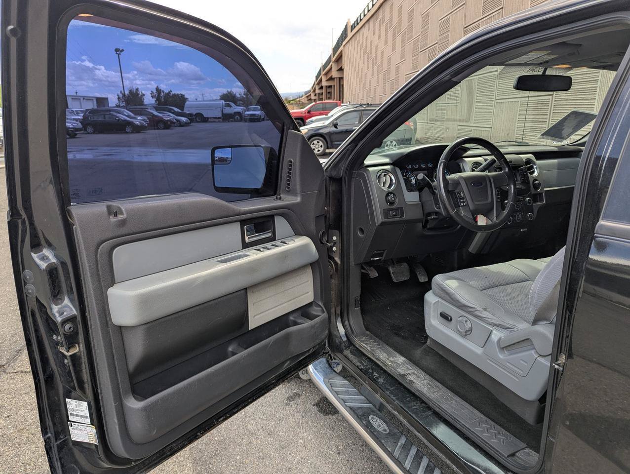 Used 2013 Ford F150 XLT w/ XLT Chrome Pkg AWD/4WD image 8