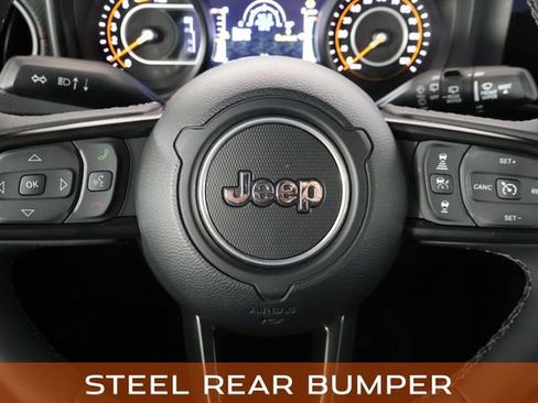 Used 2025 Jeep Wrangler Rubicon AWD/4WD image 28