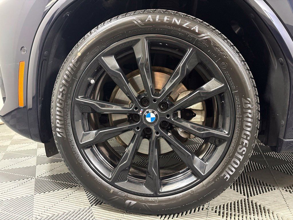 Certified 2024 BMW X4 xDrive30i w/ Premium Package AWD/4WD image 8