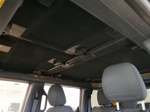 Used 2021 Ford Bronco Wildtrak image 30